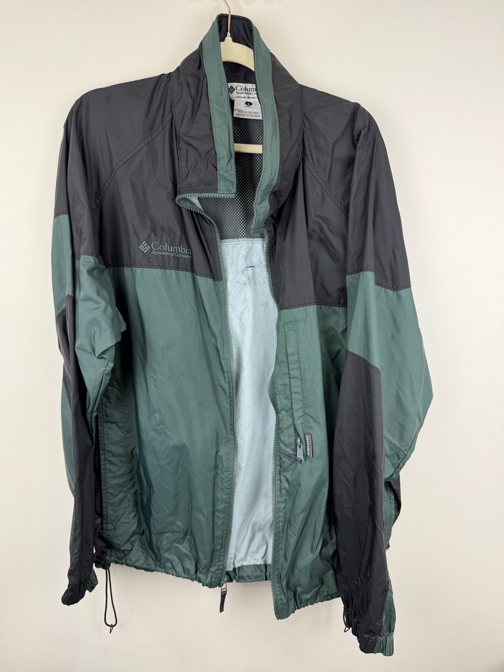 Vintage Columbia Sportswear Colorblock Packable Windbreaker Jacket Men’s L